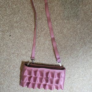 Harveys Seatbelt Lola Dusty Rose convertible clutch, EUC